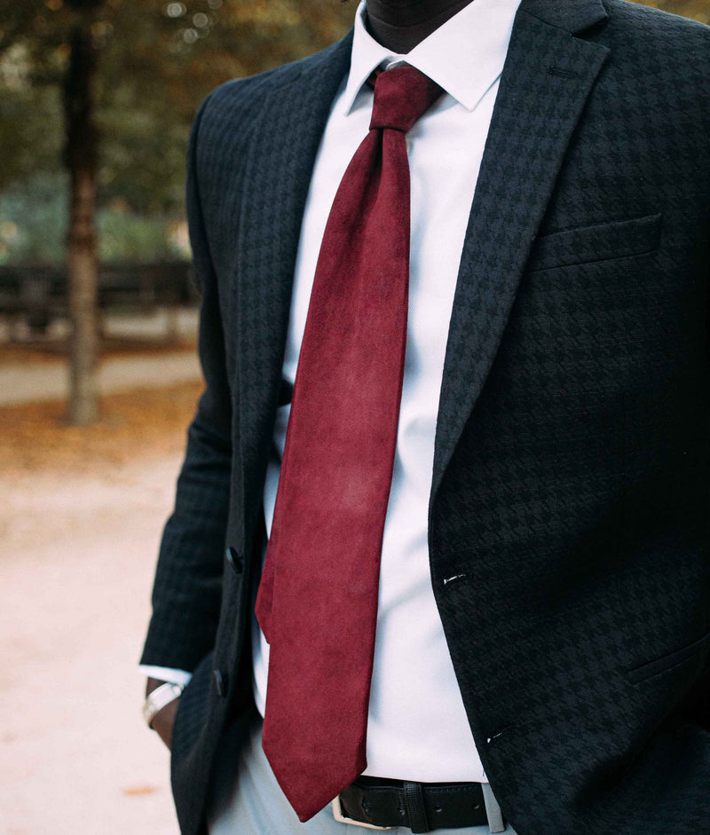 Dark red suede tie by Vitolli, handmade in Italy